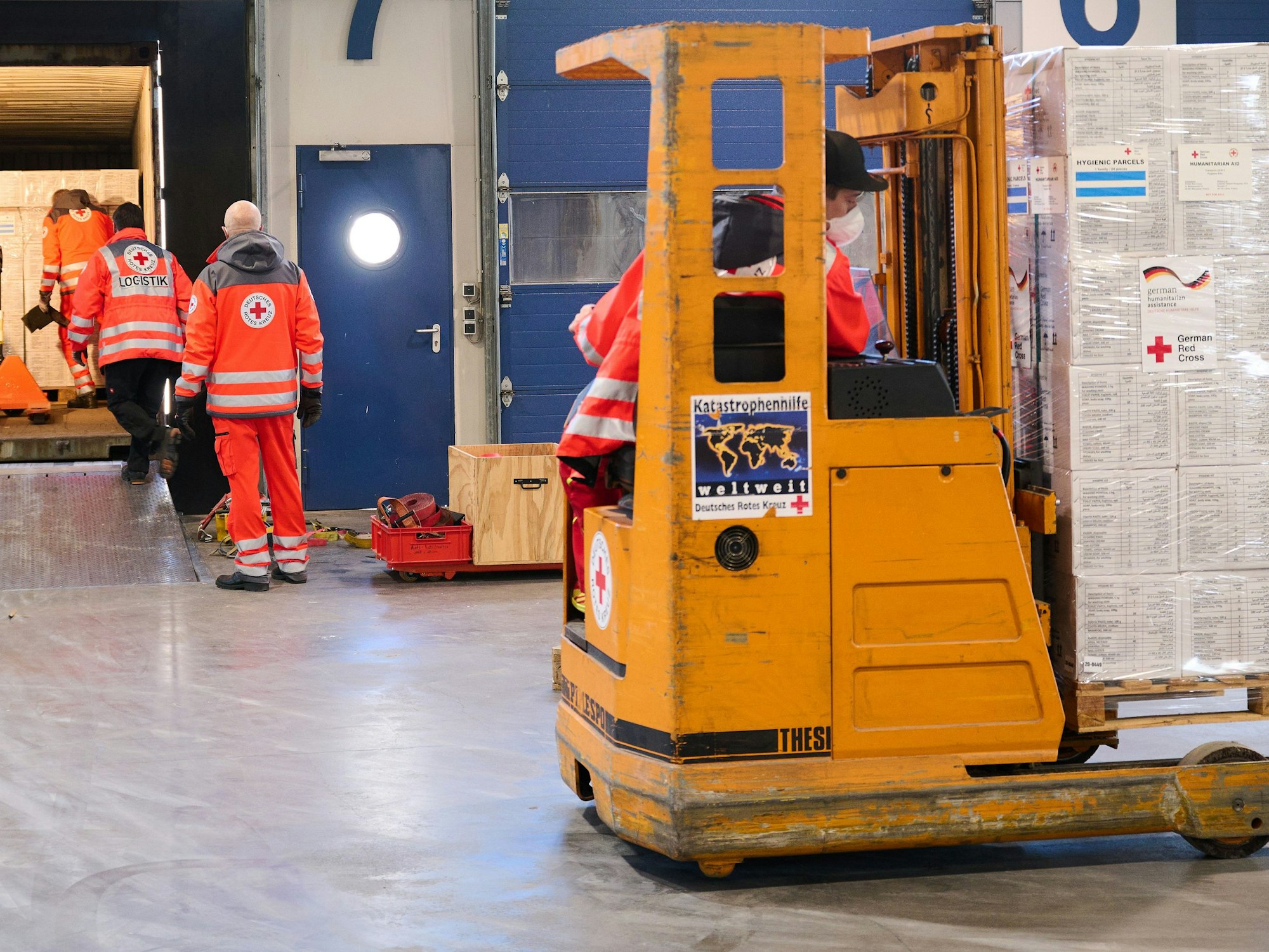 Unfall im Bergischen: In Solingen wurde ein Mann durch einen Gabelstapler schwer verletzt. Unser Gabelstapler-Symbolbild hat nichts mit dem aktuellen Unfall zu tun und wurde im März 2022 geschossen.