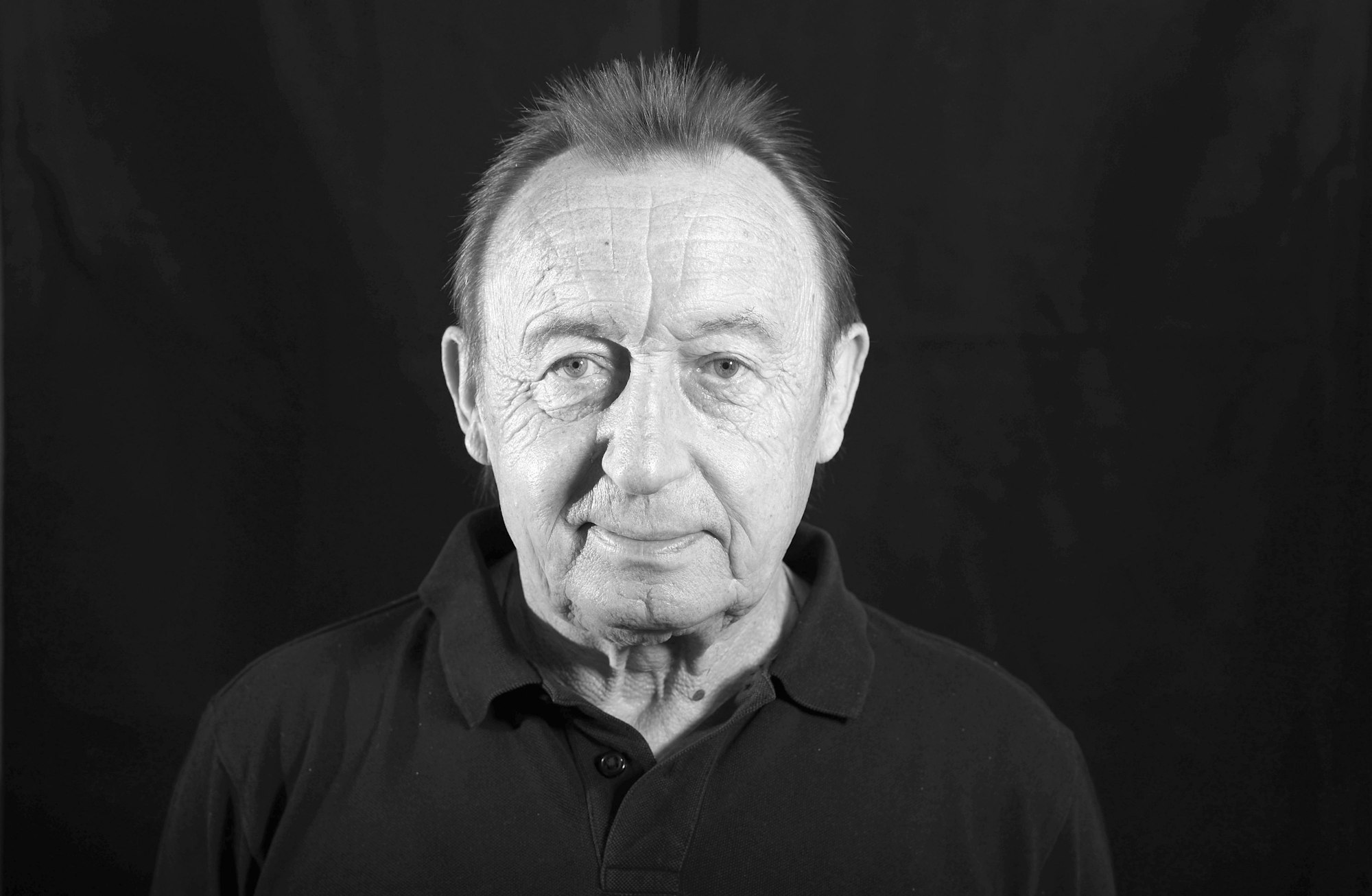 Joachim Streich ist nach langer Krankheit mit 71 Jahren gestorben, wie seine Ehefrau der Deutschen Presse-Agentur am 16.04.2022 bestätigte.