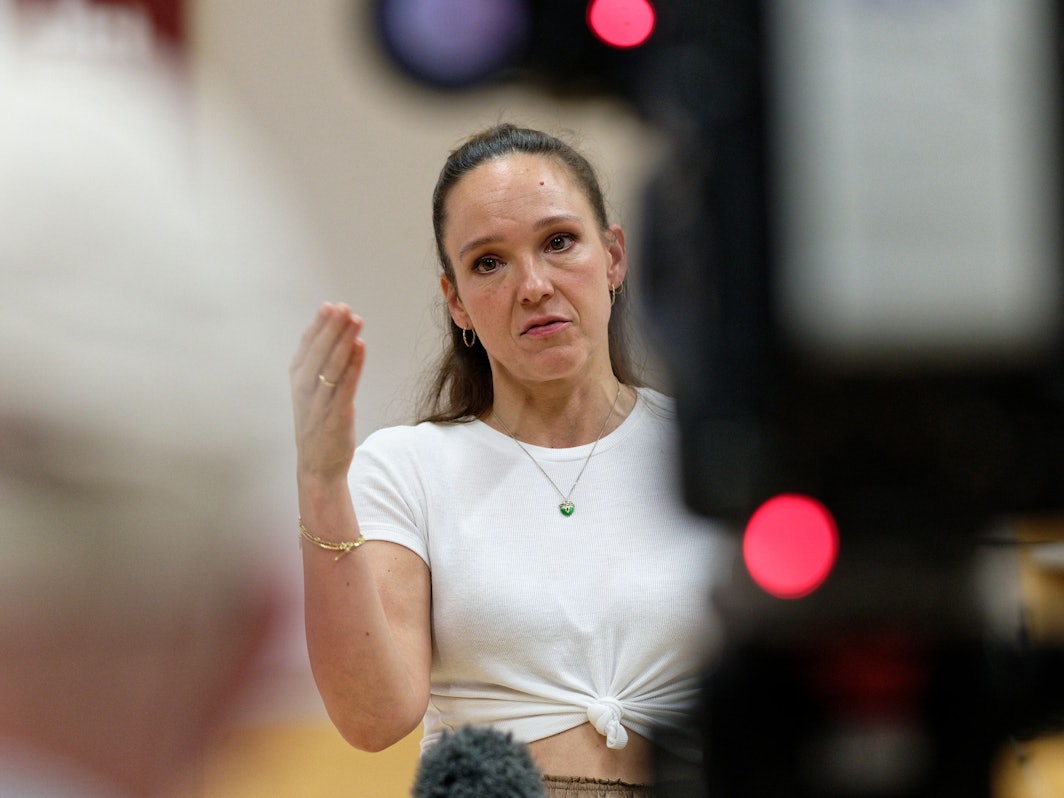 Carolin Kebekus, hier am 12. Juni 2021, hat bei einem Statement zu Kardinal Woelki und Papst Franziskus kein Blatt vor den Mund genommen.