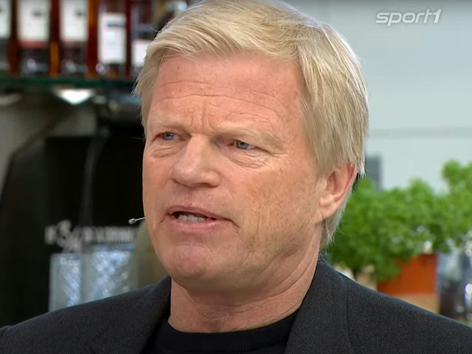Oliver Kahn spricht im Sport1-Doppelpass.
