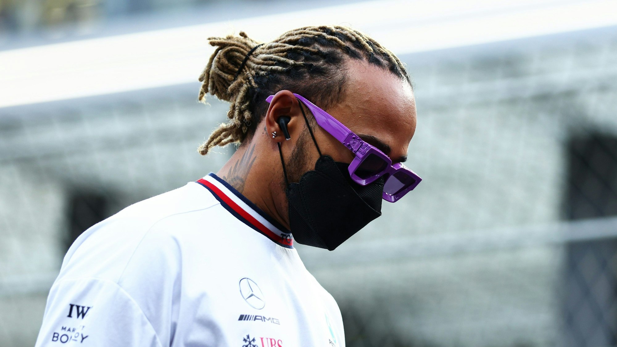 Formel-1-Star Lewis Hamilton (hier am 27. März 2022) zählt aktuell nicht mehr zu den WM-Favoriten.
