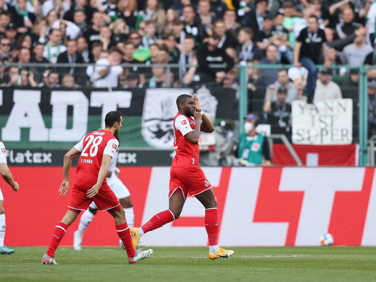 Anthony Modeste trifft für den 1. FC Köln gegen Borussia Mönchengladbach.