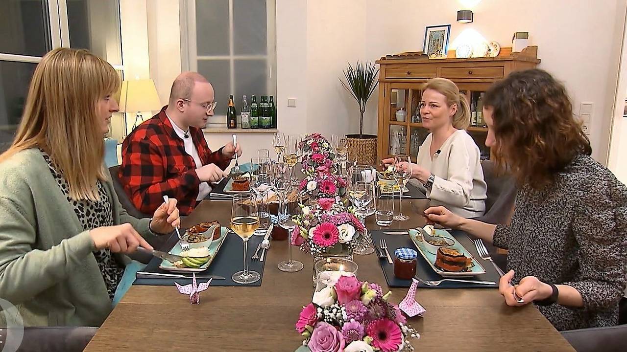 Die Runde der Vox-Kochshow "Das perfekte Dinner" im Saarland.