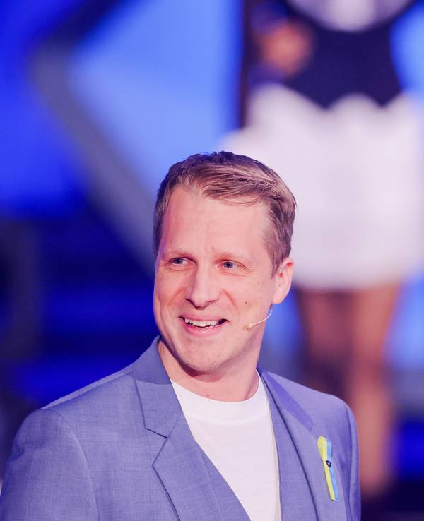 Oliver Pocher, Moderator, steht in der RTL-Tanzshow "Let's Dance" im Coloneum.