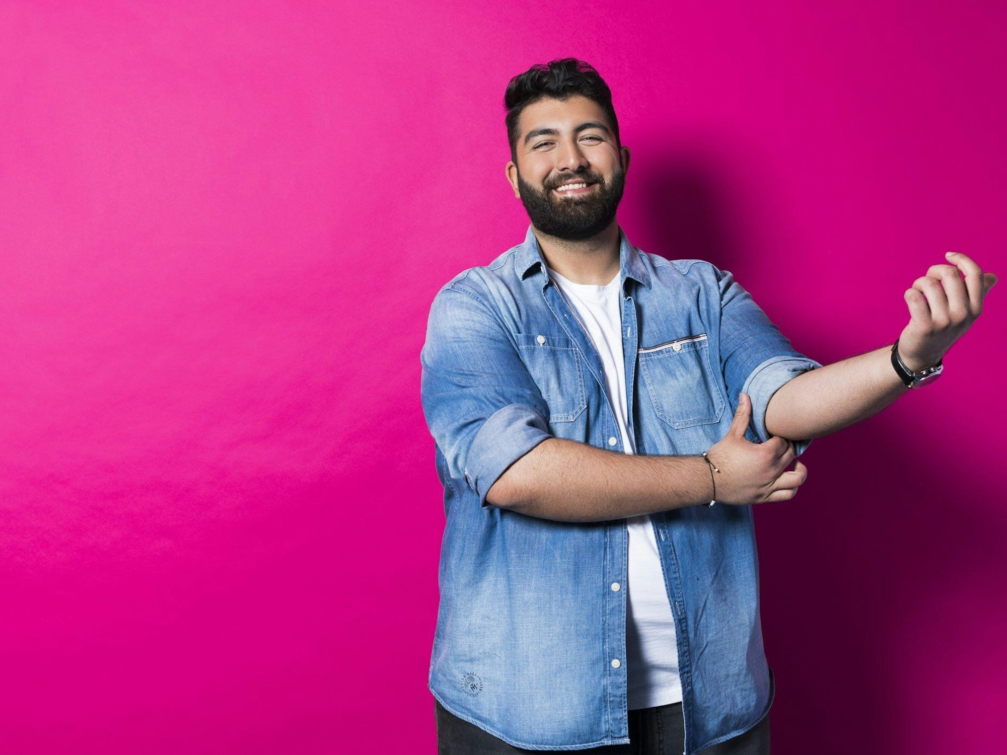 Faisal Kawusi mit fragwürdigem Kommentar - nun distanziert sich Sat.1 von dem Komiker. Das Symbolbild ist vom 24. April 2019 für seine eigene Sat.1 Show „Die Faisal Kawusi Show“