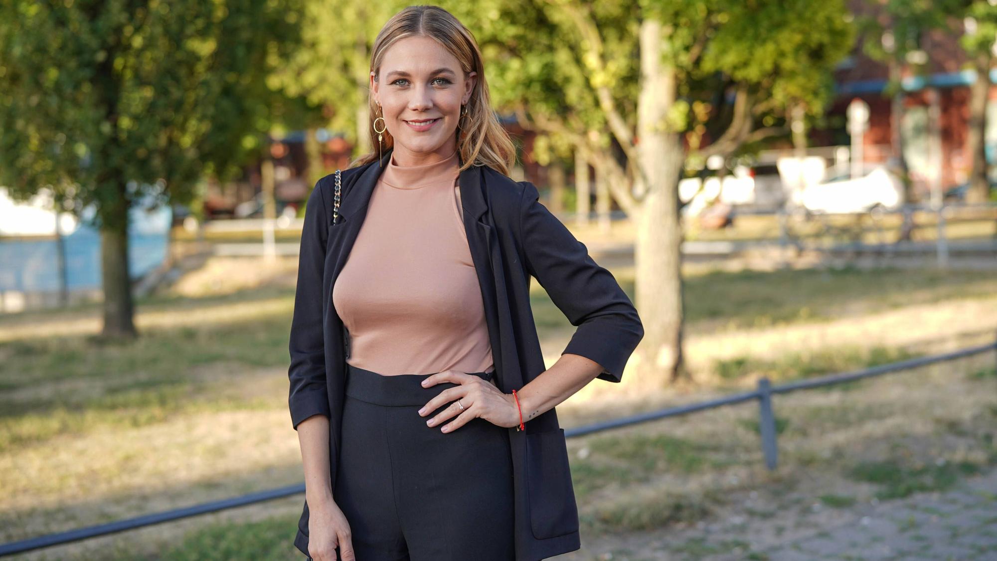 Alina Merkau während der MBFW Fashion Week Berlin / Mercedes-Benz Fashion Week 2018 im Tempodrom in Berlin