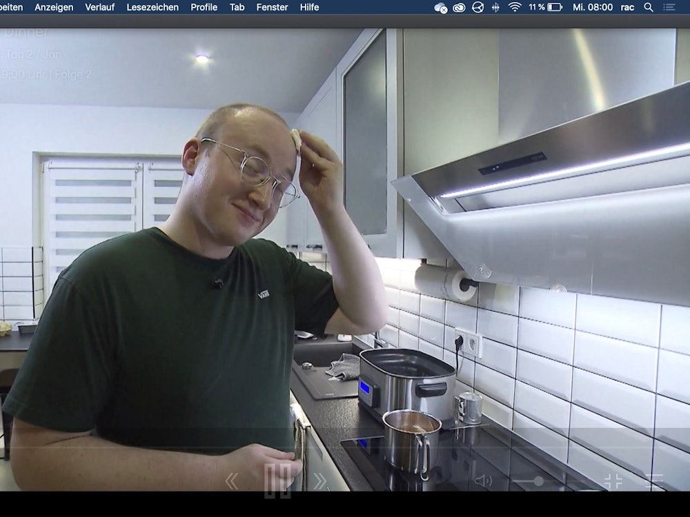 Da gerät der entspannteste Hobbykoch ins Schwitzen: Über eine Stunde hinkt Jan (24) seinem Zeitmanagement hinterher.