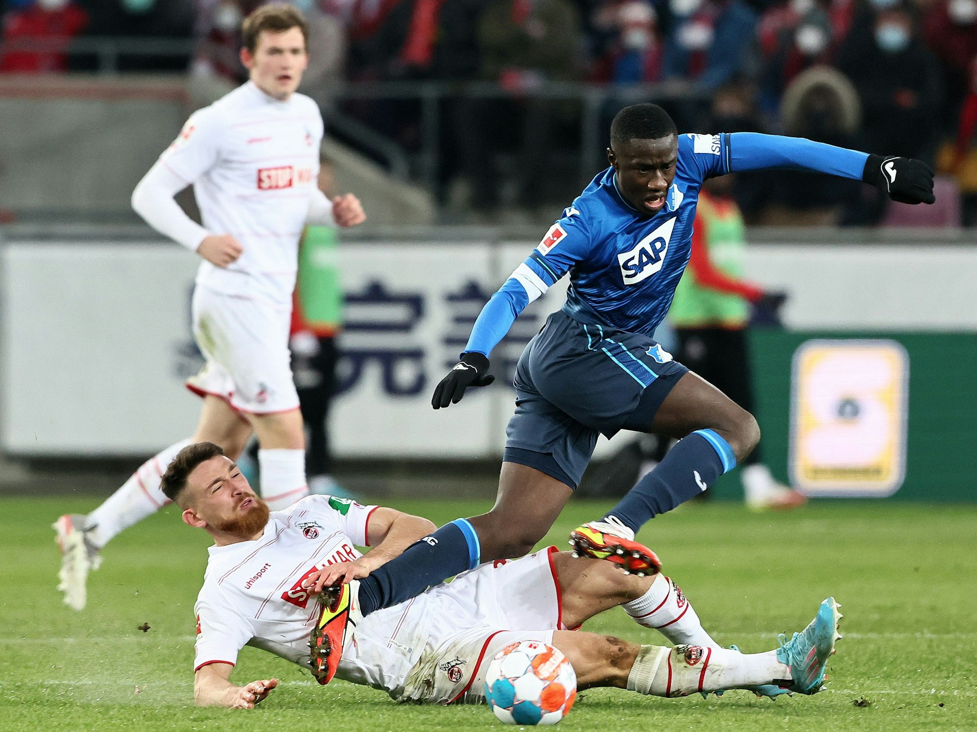 Salih Özcan spielt mit dem 1. FC Köln gegen die TSG Hoffenheim.