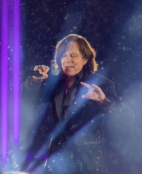 Jürgen Drews, Schlagersänger, auf der Bühne bei der ZDF-Silvestershow «Willkommen 2021» am Brandenburger Tor am 31. Dezember 2020.