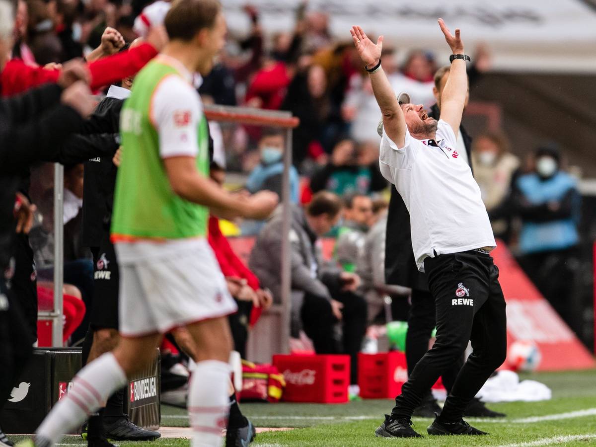 Steffen Baumgart bejubelt den Heimsieg des 1. FC Köln gegen den FSV Mainz 05.