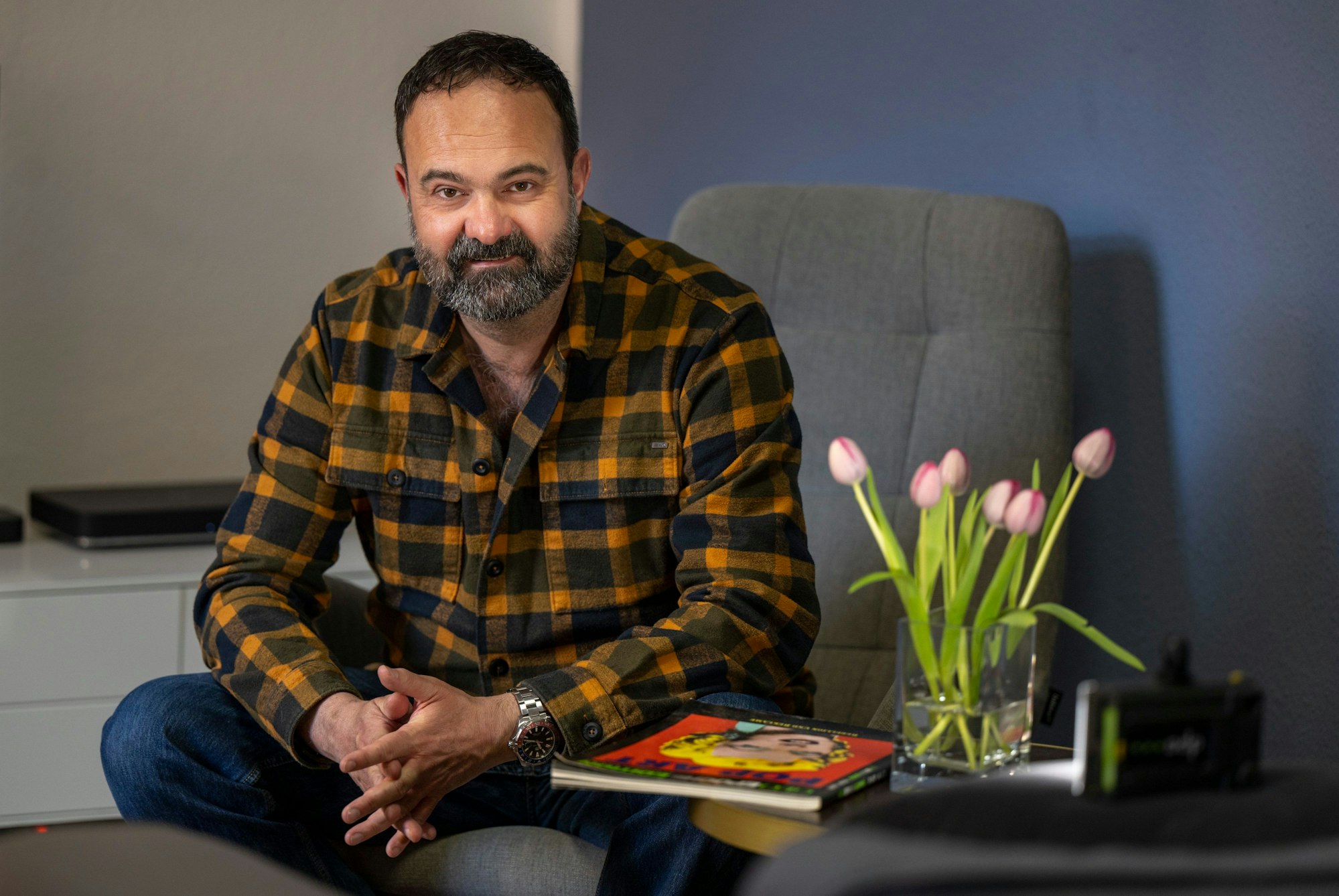 Schauspieler Tom Keune.