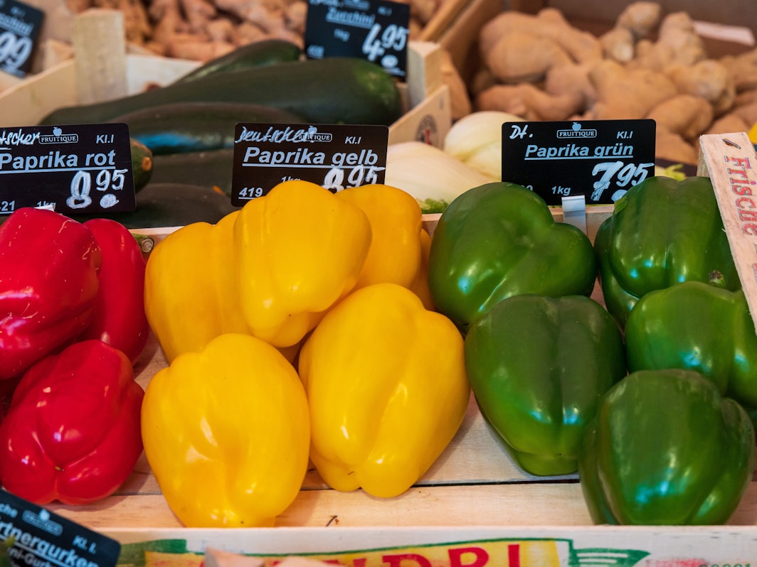 Die Preise für Lebensmittel schießen gerade in die Höhe. Nun gibt es Überlegungen, wie die Verbraucherinnen und Verbraucher entlastet werden könnten. Das Foto stammt aus dem Oktober 2021.