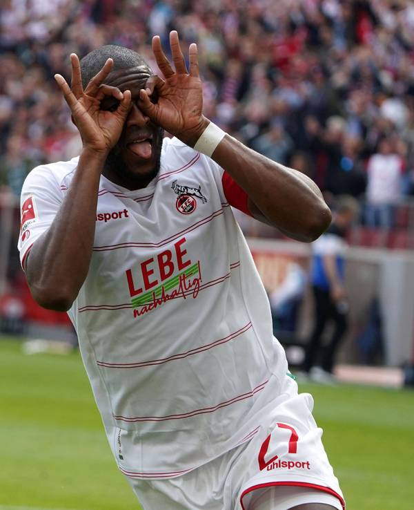 Anthony Modeste bejubelt sein Tor zum 2:1 gegen Arminia Bielefeld