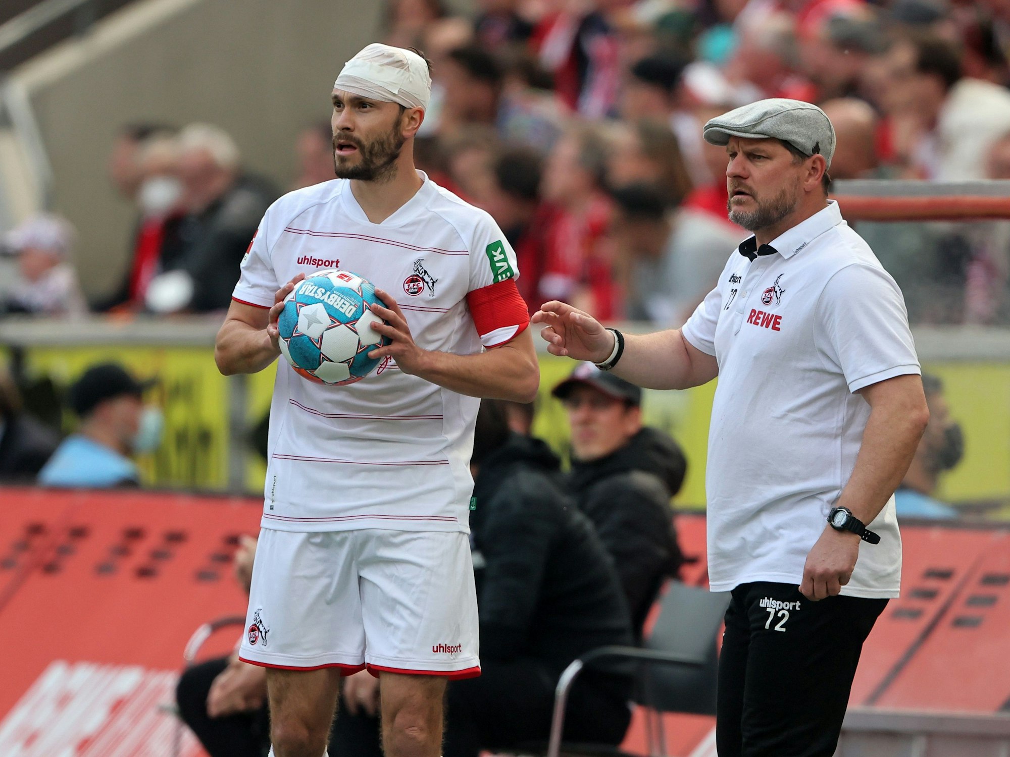 Jonas Hector spielte mit Turban gegen Bielefeld.