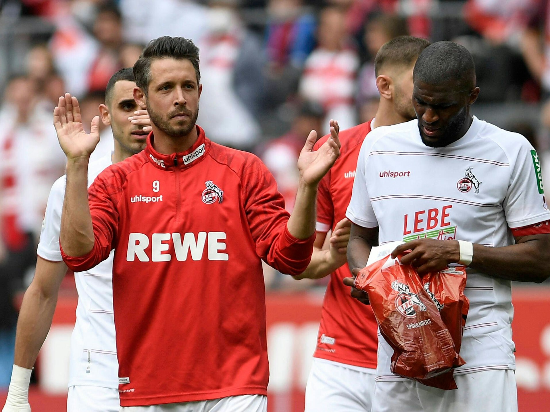 Anthony Modeste verschenkt beim 1. FC Köln Kaffee.
