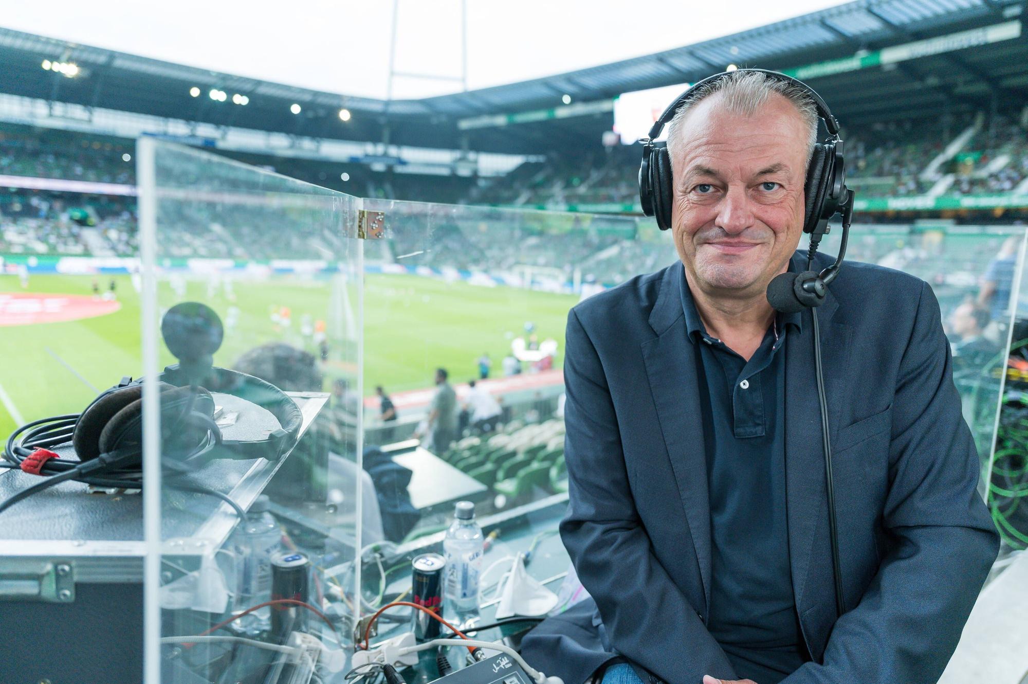 SPORT1 Kommentator Markus Höhner im Einsatz.