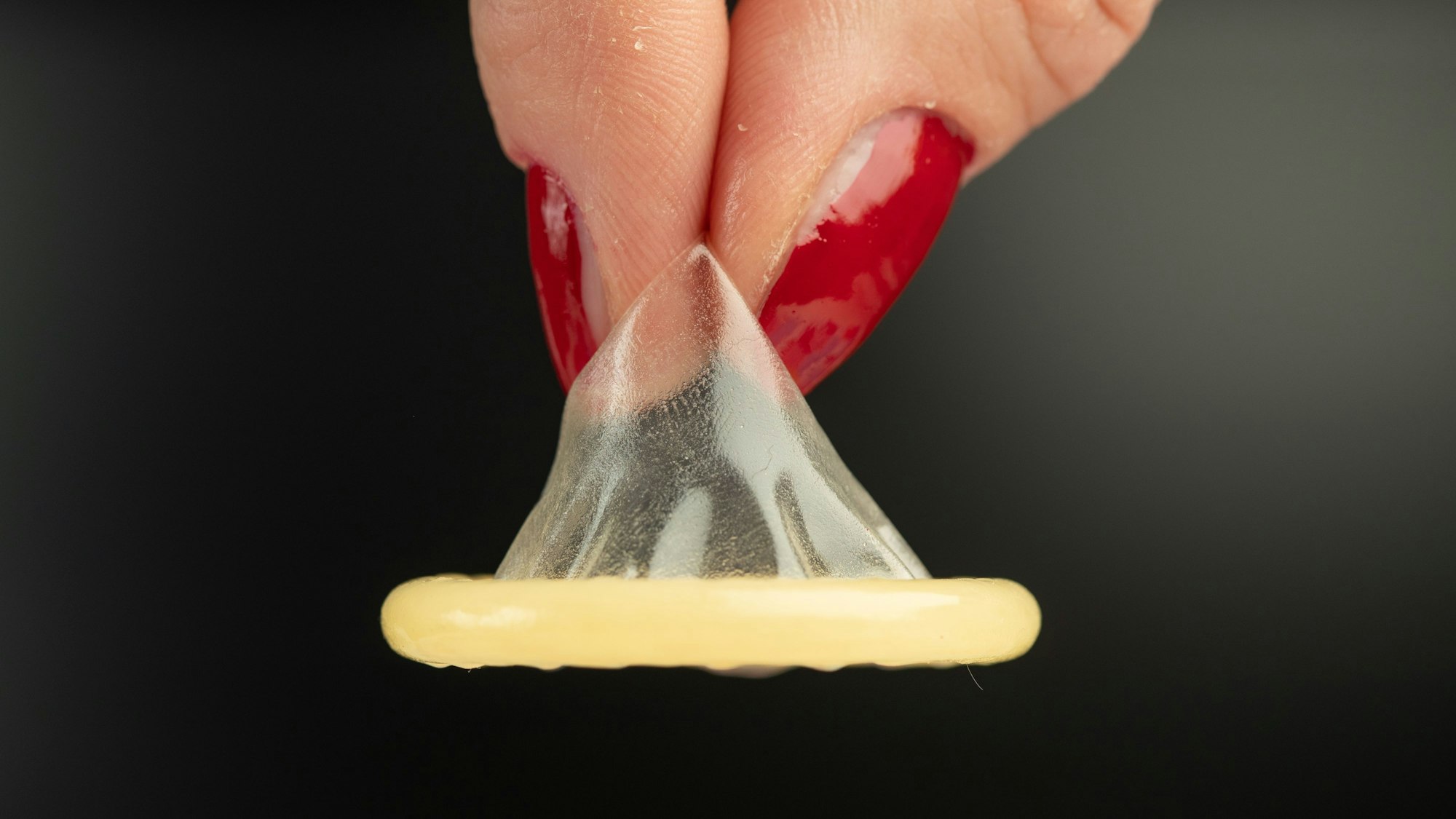 Europas größter Kondomhersteller muss wegen der Sanktionen gegen Russland Insolvenz anmelden. Unser Symbolbild stammt aus dem Jahr 2020.