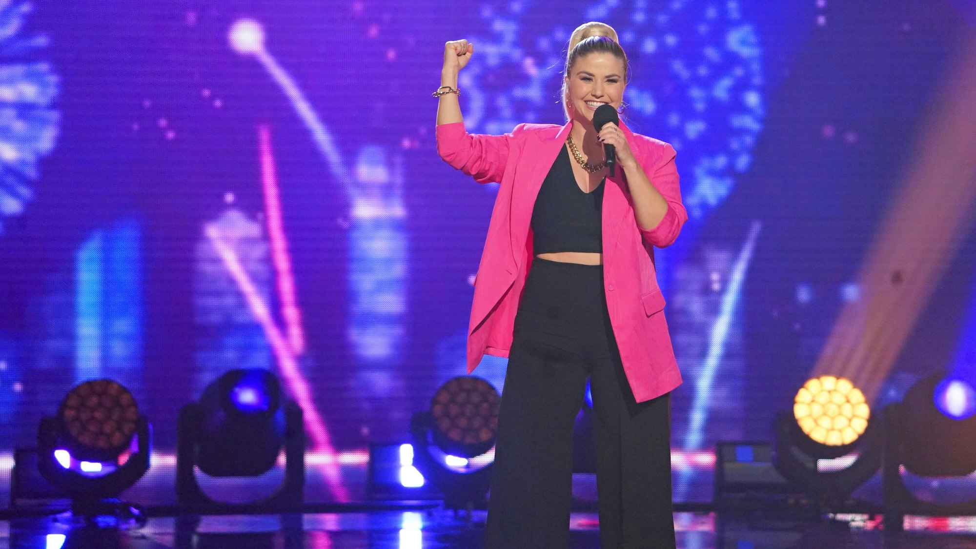 Beatrice Egli steht am 5. April bei der Aufzeichnung der „Beatrice Egli Show“ auf der Bühne. Auf Instagram brachte sie ihre Anhänger nun zum Schwärmen.