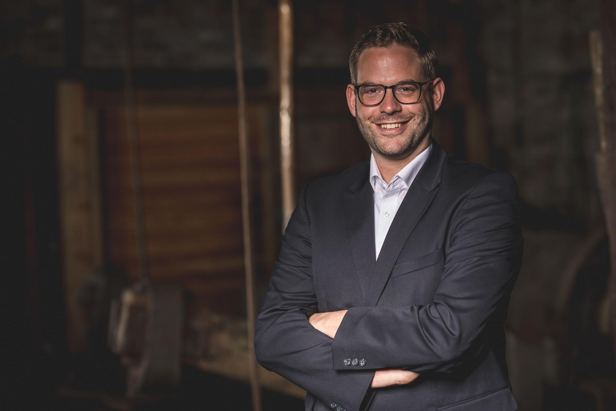 Ken Reise lächelt in die Kamera