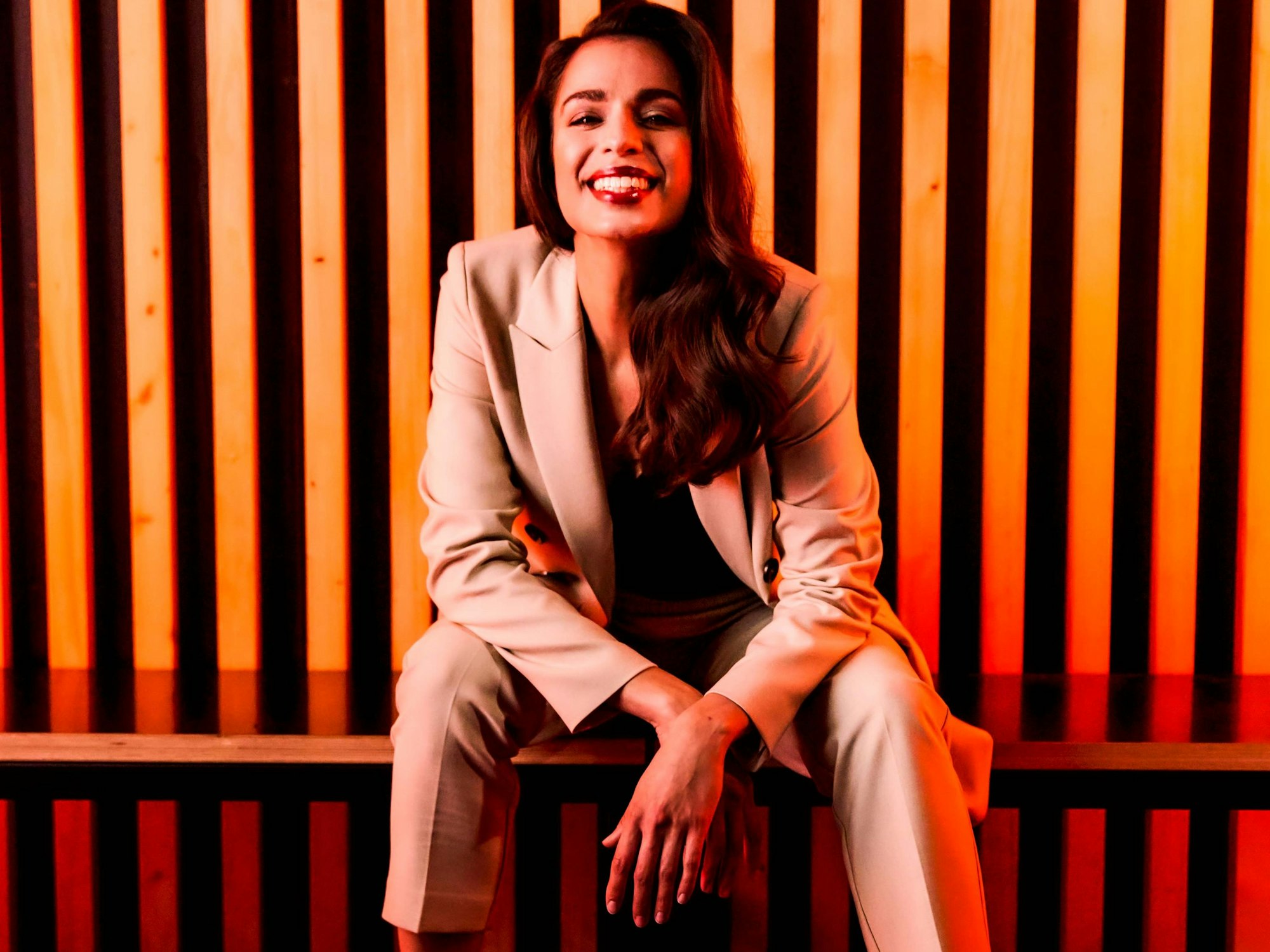 Jennifer Jeromin lacht in die Kamera. Sie ist die neue Moderatorin der WDR-„Lokalzeit“ aus Aachen.