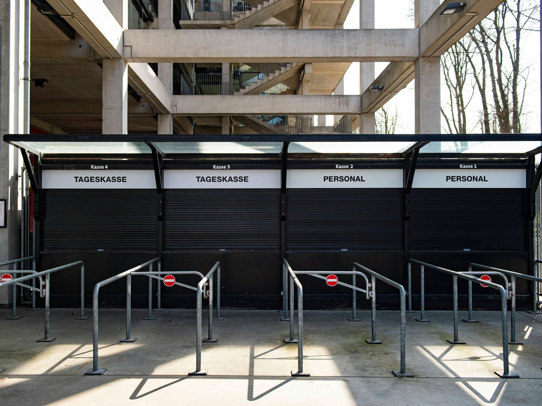 Die Ticketschalter am Rhein-Energie-Stadion