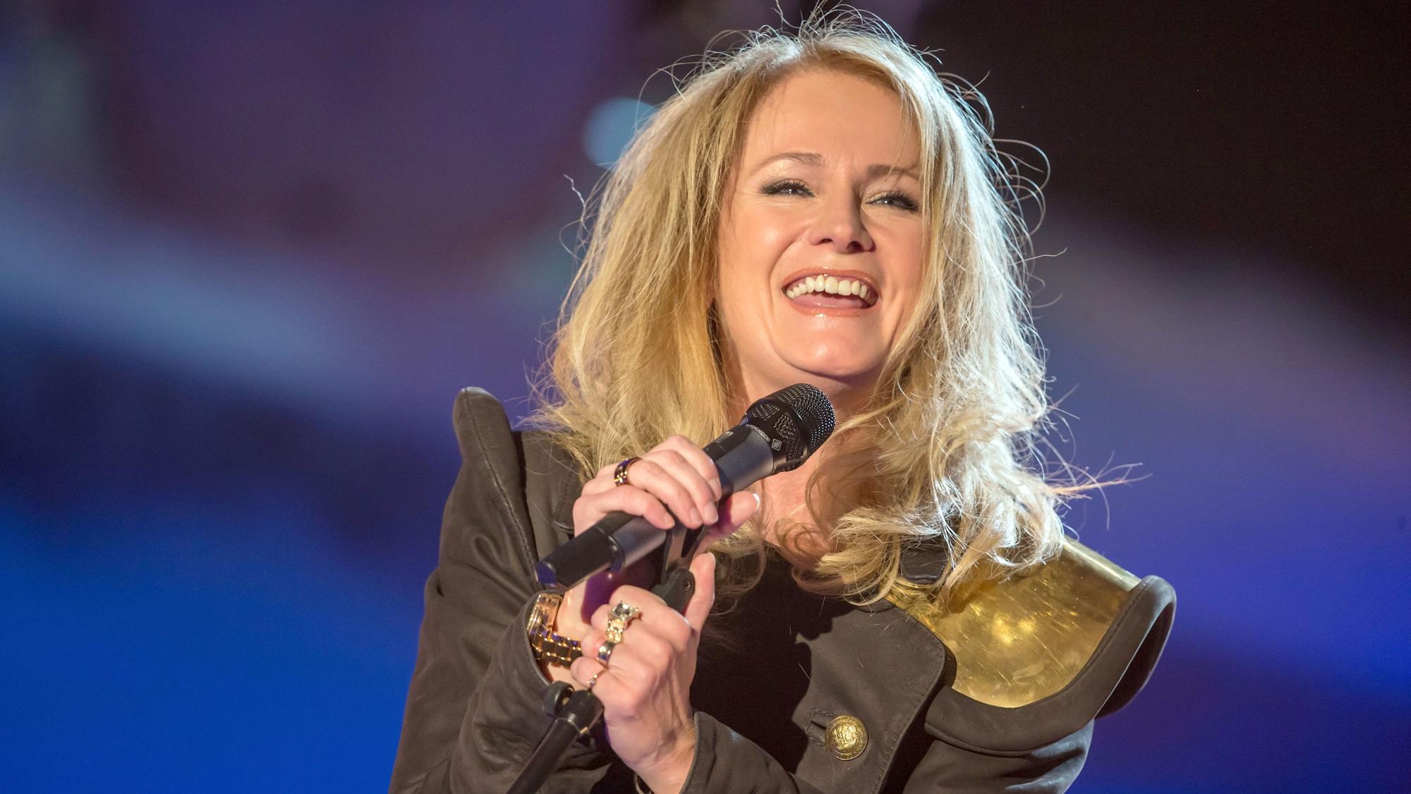 Schlager-Star Nicole (hier bei einem Auftritt 2014 im thüringischen Suhl) macht ihre schwere Krankheit öffentlich.