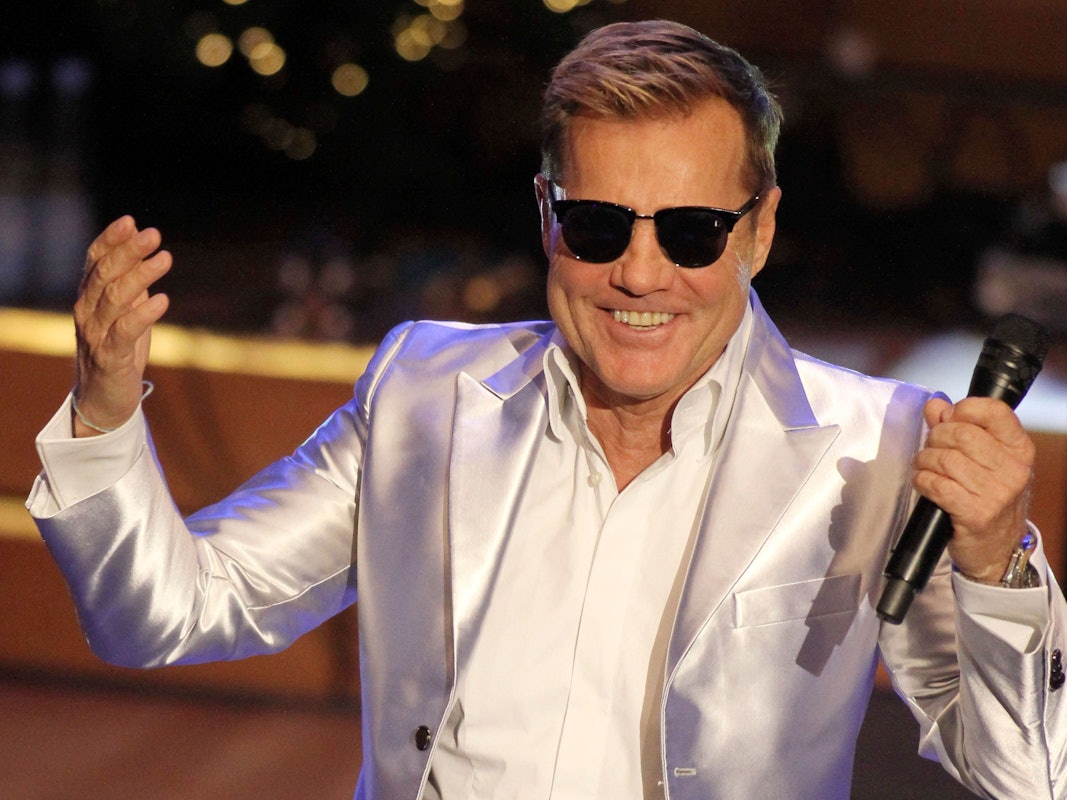Dieter Bohlen singt beim Facebook-Weihnachtskonzert in Hamburg.