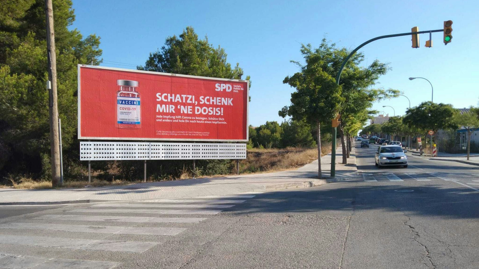 SPD-Plakat an einer Straße auf Mallorca.