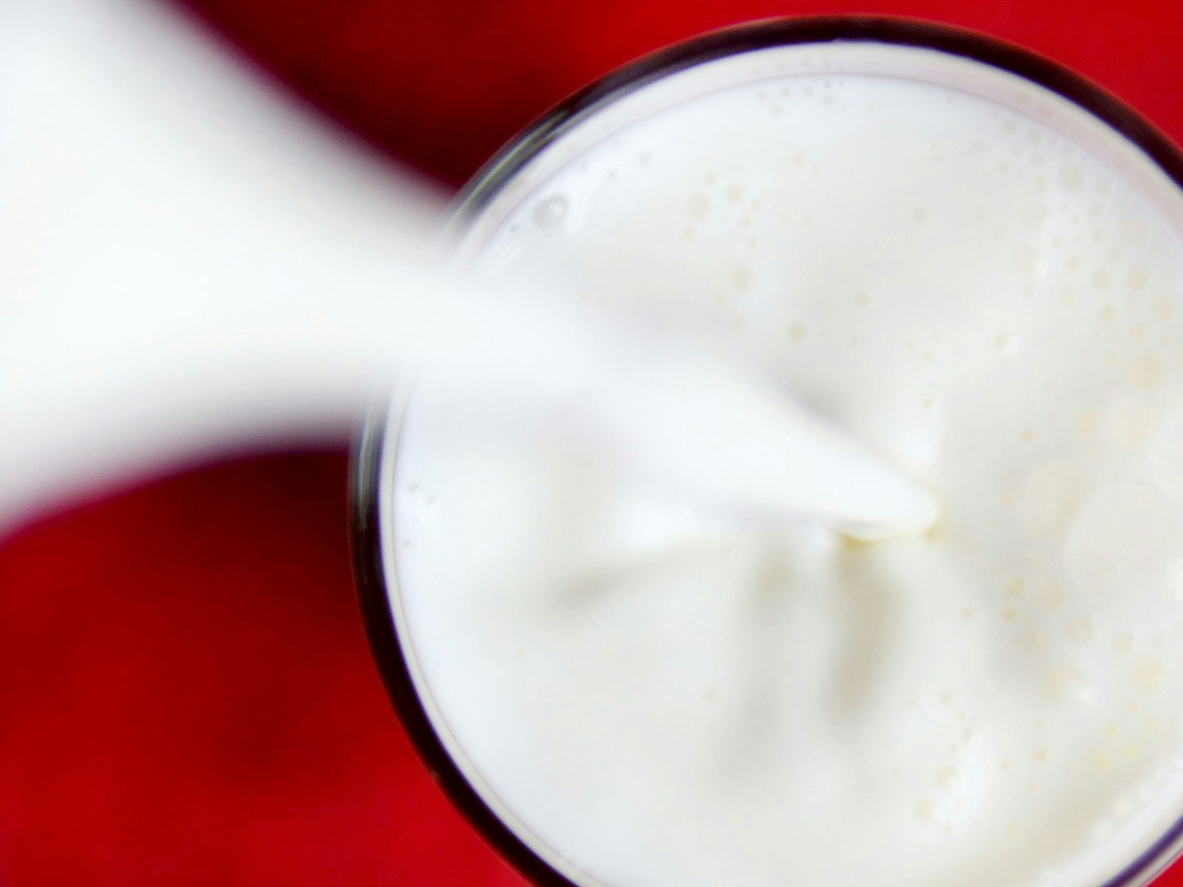 Pflanzliche Milch: Bei einer Milch-Alternative aus Hafer gibt es nun einen großen Rückruf. Unser Symbolbild wurde 2013 geschossen.