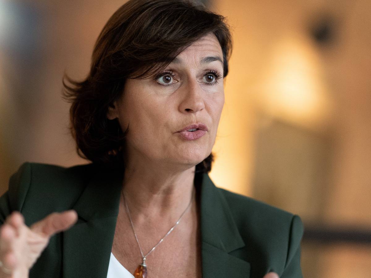 Talkshow-Moderatorin Sandra Maischberger: Sie bekommt einen zusätzlichen Sendetermin - und der Name ihres Formats ändert sich im Mai 2022.