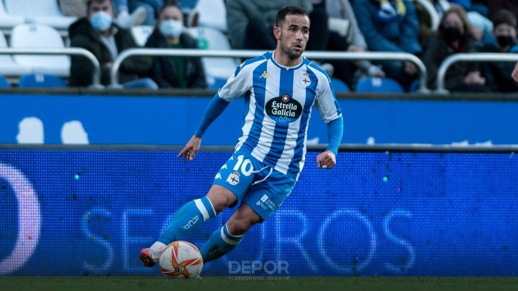 Juan Carlos Menudo bei einem Einsatz für den spanischen Fußball-Drittligisten Deportivo La Coruña.