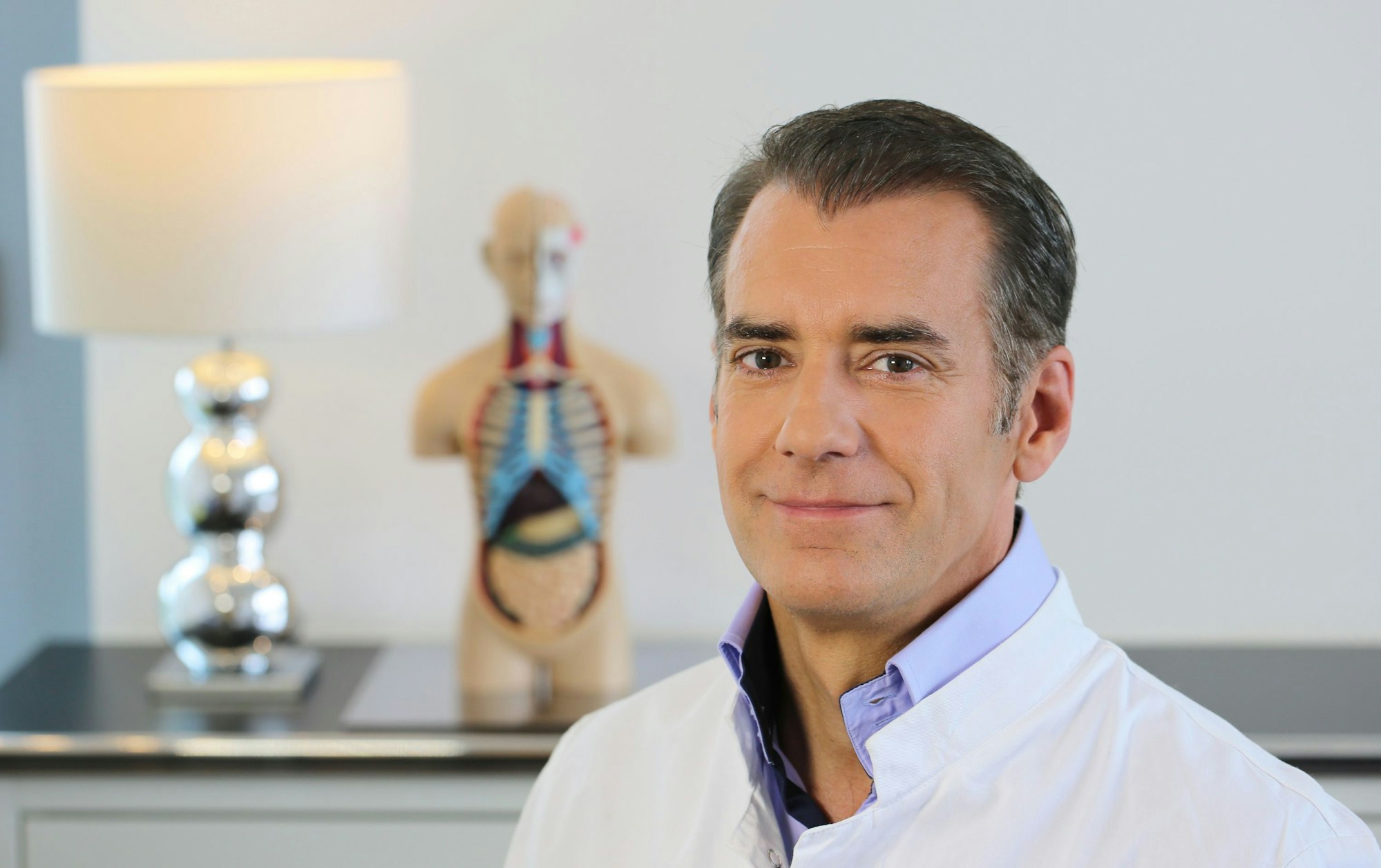 Der Kölner Arzt Thomas Kurscheid