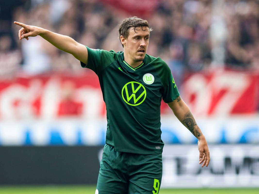 Wolfsburgs Max Kruse gestikuliert.