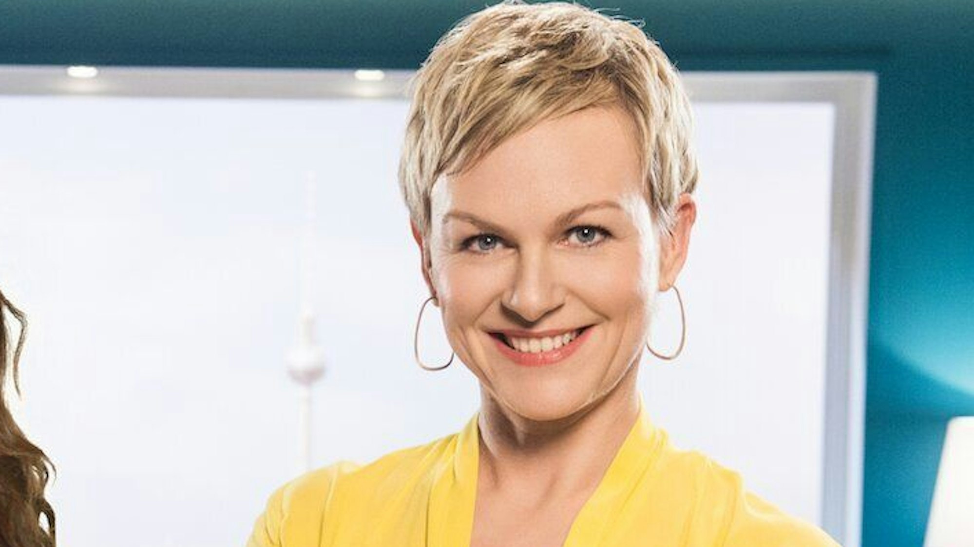 Sat.1-„Frühstücksfernsehen“-Moderatorin Karen Heinrichs, hier eine Aufnahme vom 13.11.2020 in Unterföhring, teilte am 1. Mai 2022 auf Instagram ein altes Foto und wurde emotional.