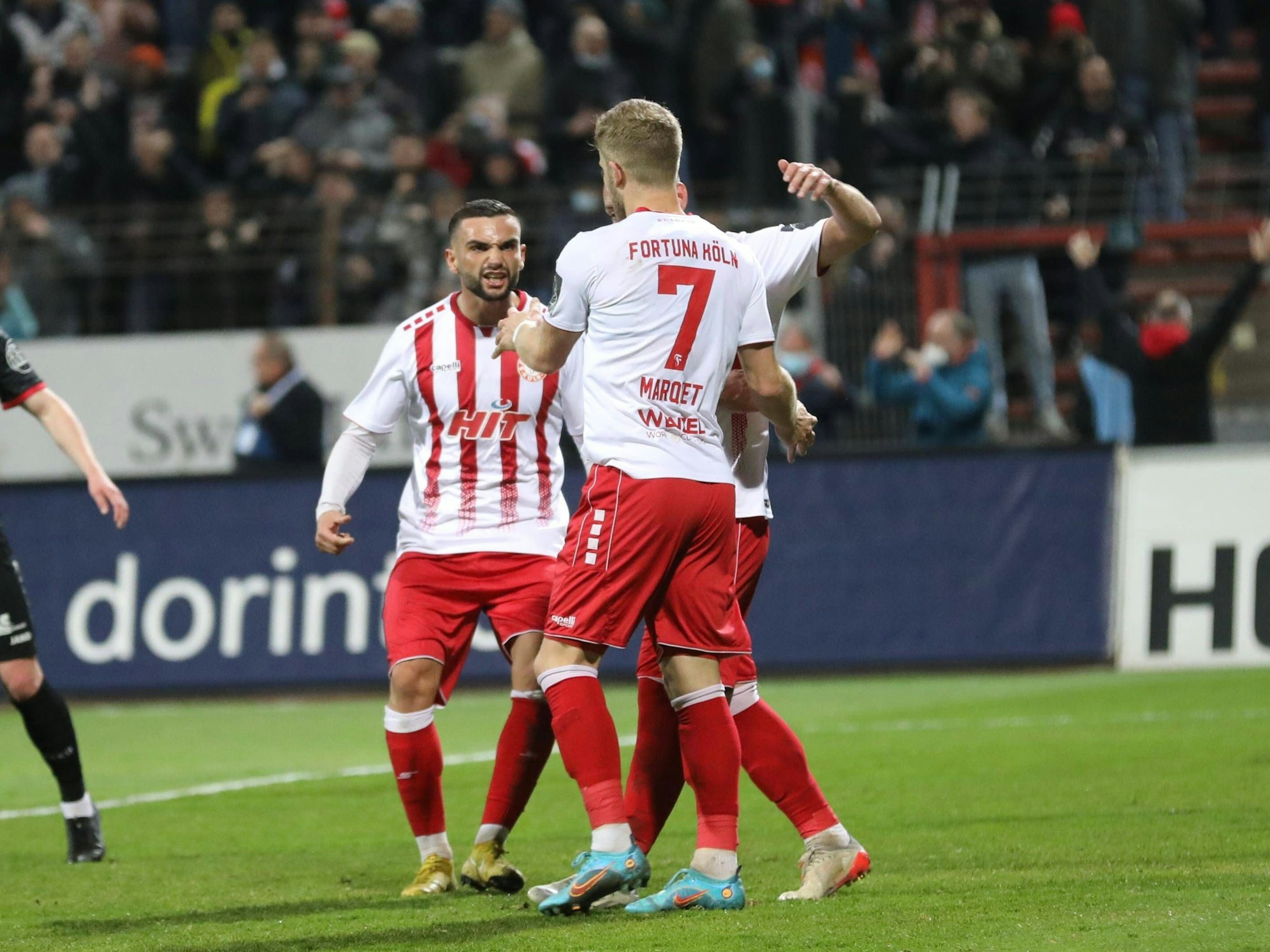 Elfmeter 1:1 durch Sascha Marquet Fortuna Köln.