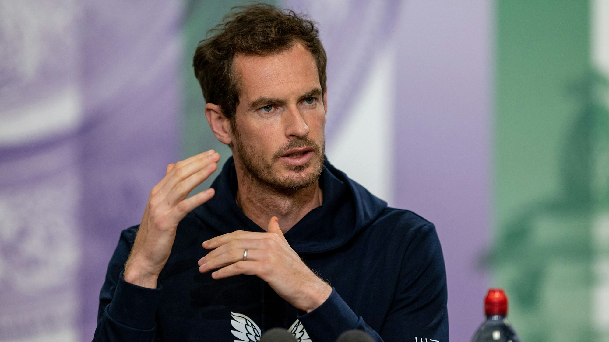 Tennis: Grand Slam, Wimbledon, Pressekonferenz. Andy Murray aus Großbritannien spricht bei einer Pressekonferenz im «All England Lawn Tennis and Croquet Club». Das Tennis-Turnier findet vom 28. Juni bis 11. Juli 2021 statt.