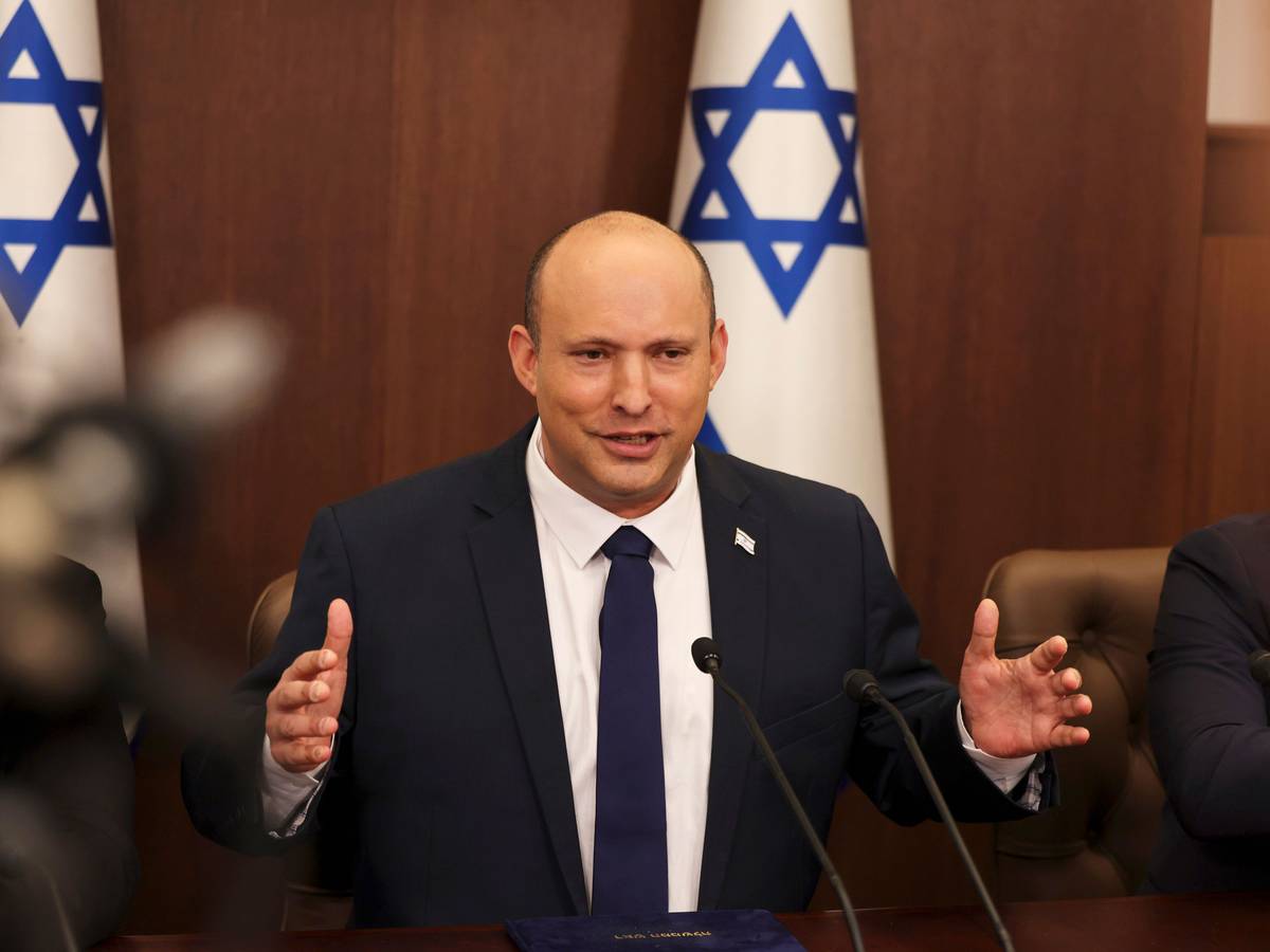 Naftali Bennett, Ministerpräsident von Israel (hier am 1. Mai), hat den Nazi-Vergleich des russischen Außenministers Lawrow in Bezug auf den Ukraine-Krieg verurteilt. Israel erwägt nun offenbar, die Hilfen für die Ukraine zu verstärken.