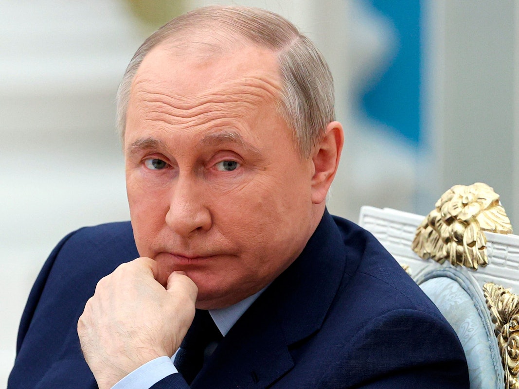 Laut US-Berichten könnte Russlands Präsident Wladimir Putin (hier am 29. April bei einem Treffen in Moskau) Mitte Mai die selbst ernannten „Volksrepubliken“ annektieren. Auch die Ukraine befürchtet, dass am symbolischen 9. Mai die nächste Eskalationsstufe gezündet werden könnte.