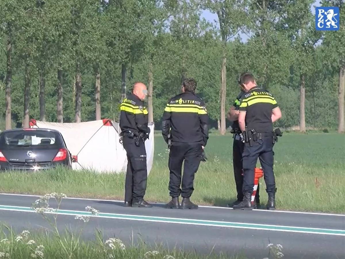 Aufnahmen der Unfallstelle nach dem tödlichen Unfall, in den der aus der Bundesliga ausgeliehen Rick van Drongelen verwickelt war