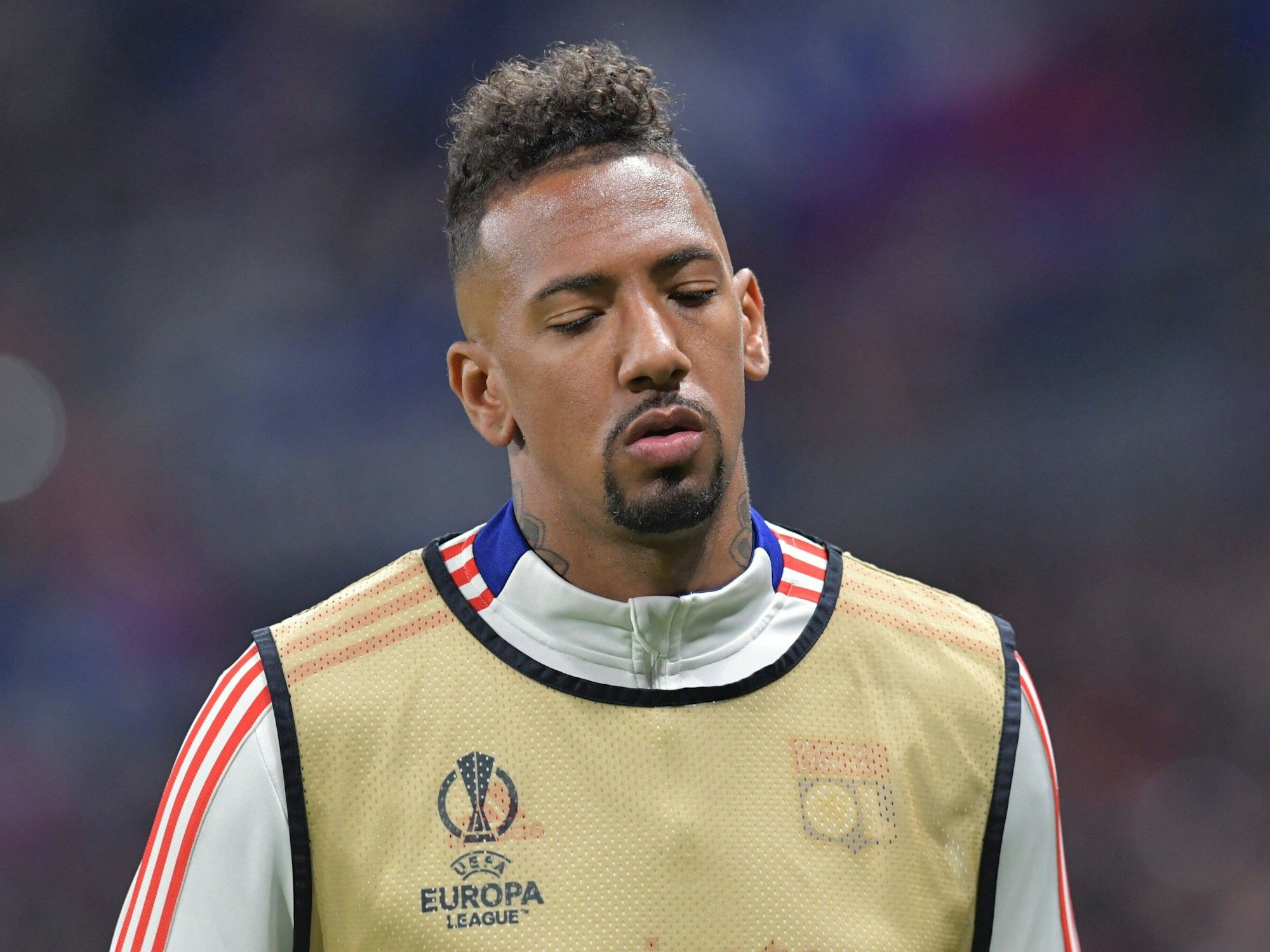 Jerome Boateng im Aufwärm-Leibchen.