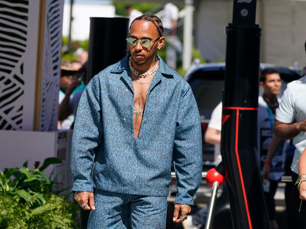 Lewis Hamilton aus Großbritannien vom Team Mercedes kommt auf dem Miami International Autodrome an.