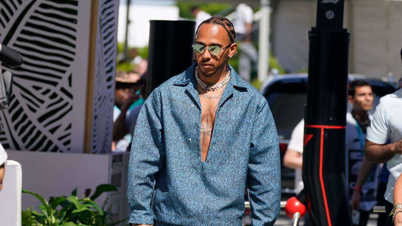 Lewis Hamilton aus Großbritannien vom Team Mercedes kommt auf dem Miami International Autodrome an.