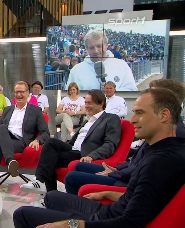 Video-Schalte nach Gelsenkirchen zu Mike Büskens im Doppelpass auf Sport1. In der Runde sitzt u.a. auch Borussia Dortmunds neuer Sportdirektor Sebastian Kehl.