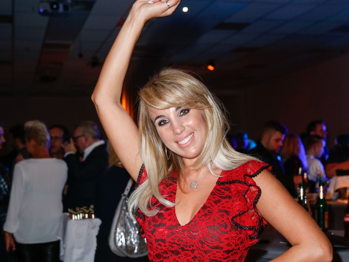 Annemarie Eilfeld kommt zu dem Smago Award 2020 im Hotel MOA. Die Sängerin gehört zu der Kandidatenrunde der diesjährigen RTL-Show «Das Sommerhaus der Stars».