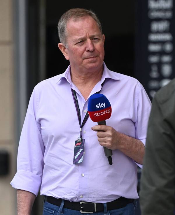 Martin Brundle, hier beim GP von Bahrain am 17. März 2022, sorgte beim GP von Miami am Sonntag, 8. Mai 2022, für einen skurrilen TV-Moment.