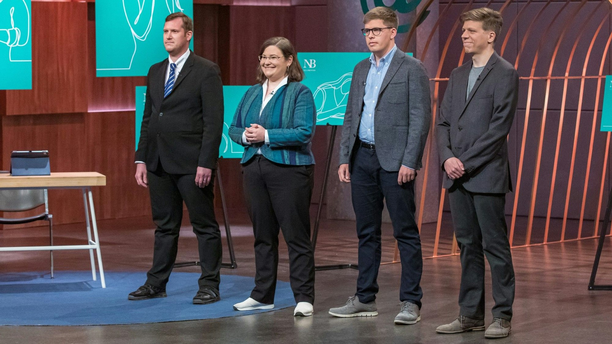 09.05.2022, 20:15
Die Höhle der Löwen
V.l.: Michael Lanzinger, Katharina Bisset, Philipp Omenitsch und Thomas Schreiber