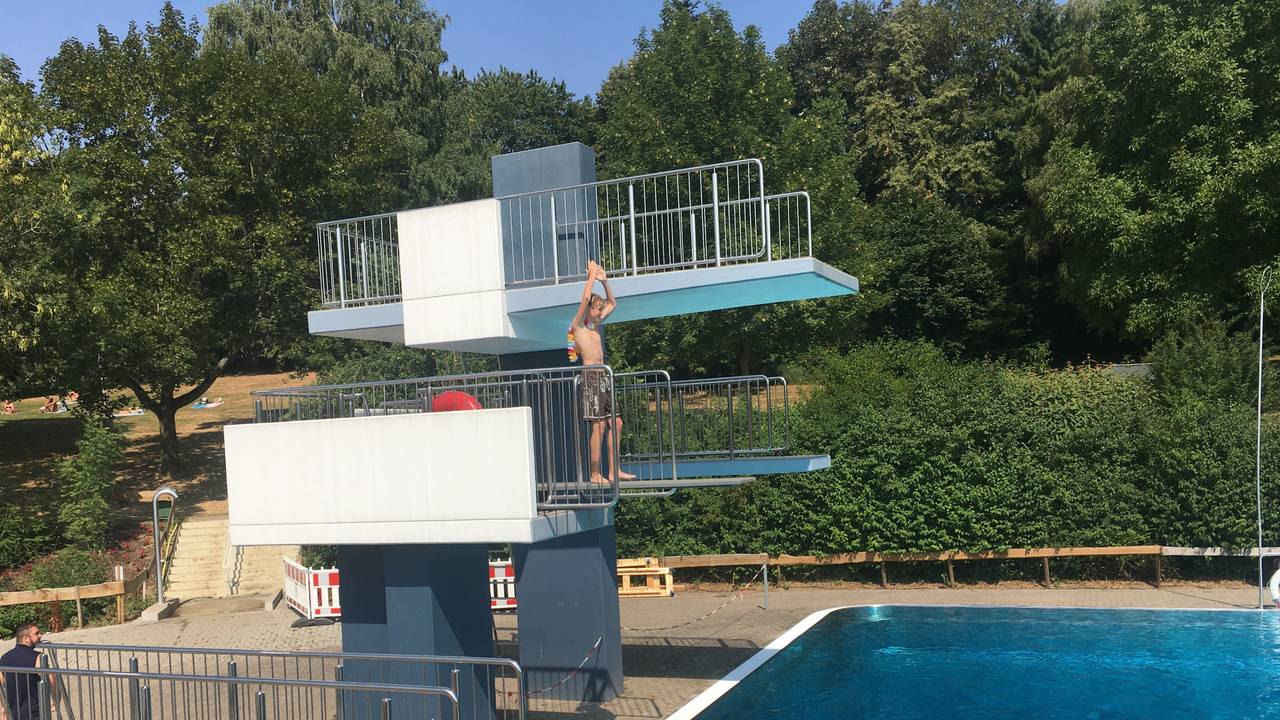 Die Sprungtürme in der Aquarena von Pulheim Stommeln.