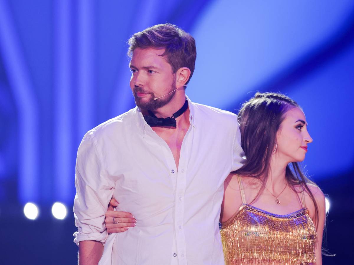 Bastian Bielendorfer, Comedian, und Ekaterina Leonova, Profitänzerin, tanzen in der RTL-Tanzshow «Let's Dance» im Coloneum.