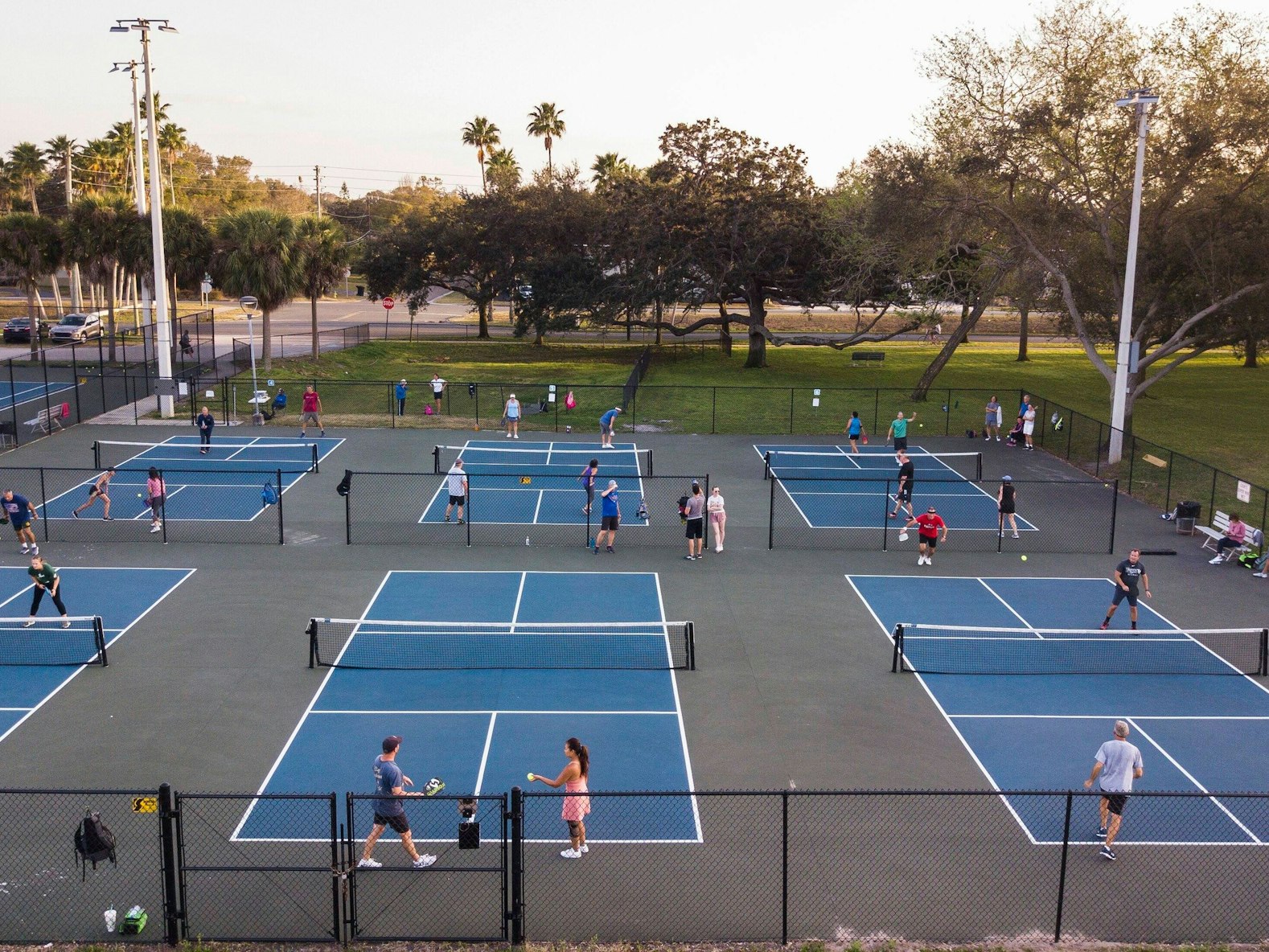 Die Pickleball-Plätze in den USA werden von vielen Spielern genutzt.