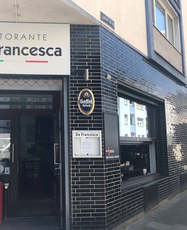 Der Eingang des Ristorante da Francesca auf der Goltsteinstraße in Köln-Bayenthal.